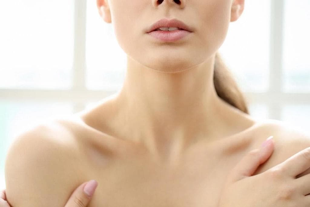 Foto 1 BONO 6 SESIONES DE FOTOREJUVENECIMIENTO EN CUELLO Y ESCOTE