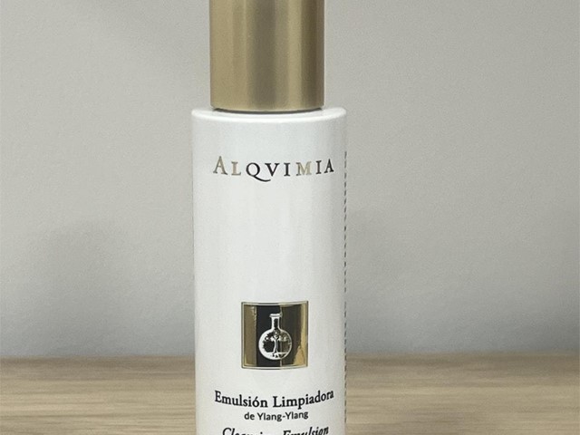 EMULSIÓN LIMPIADORA YLANG YLANG