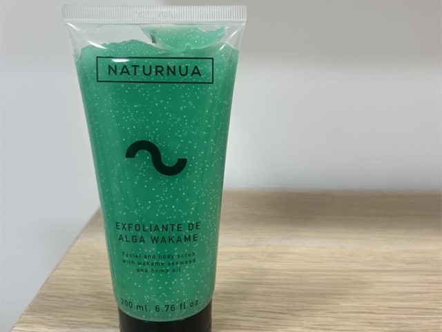 Exfoliante de alga wakame ( facial y corporal) 200 ml