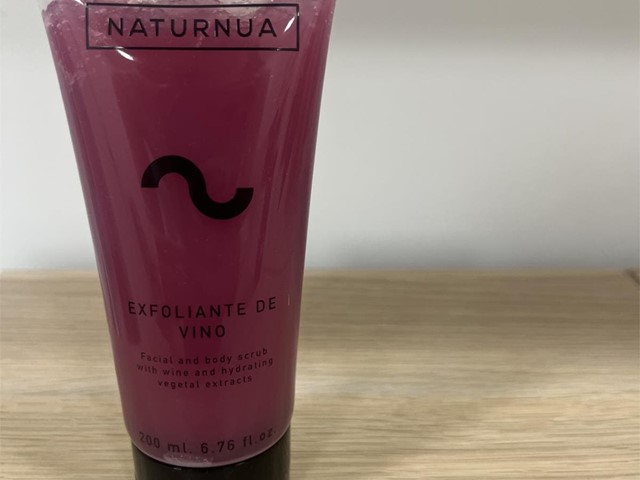 Exfoliante de vino ( facial y corporal) 200 ml