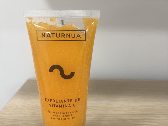 Exfoliante de vitamina C ( facial y corporal) 200ml