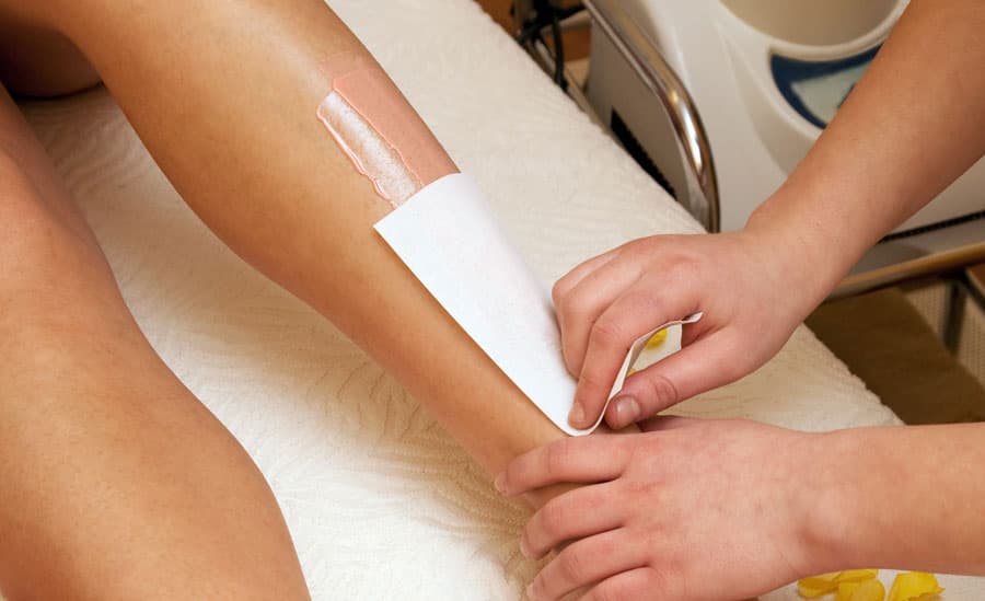 Depilación con cera caliente y tibia