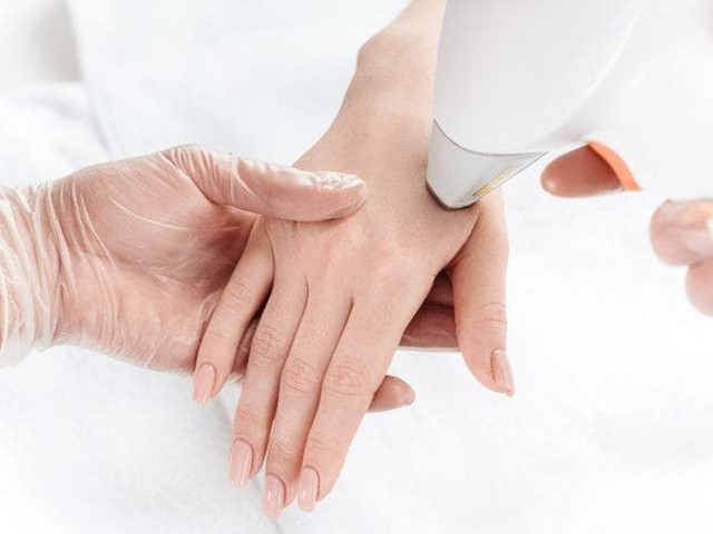 manicura antiaging 