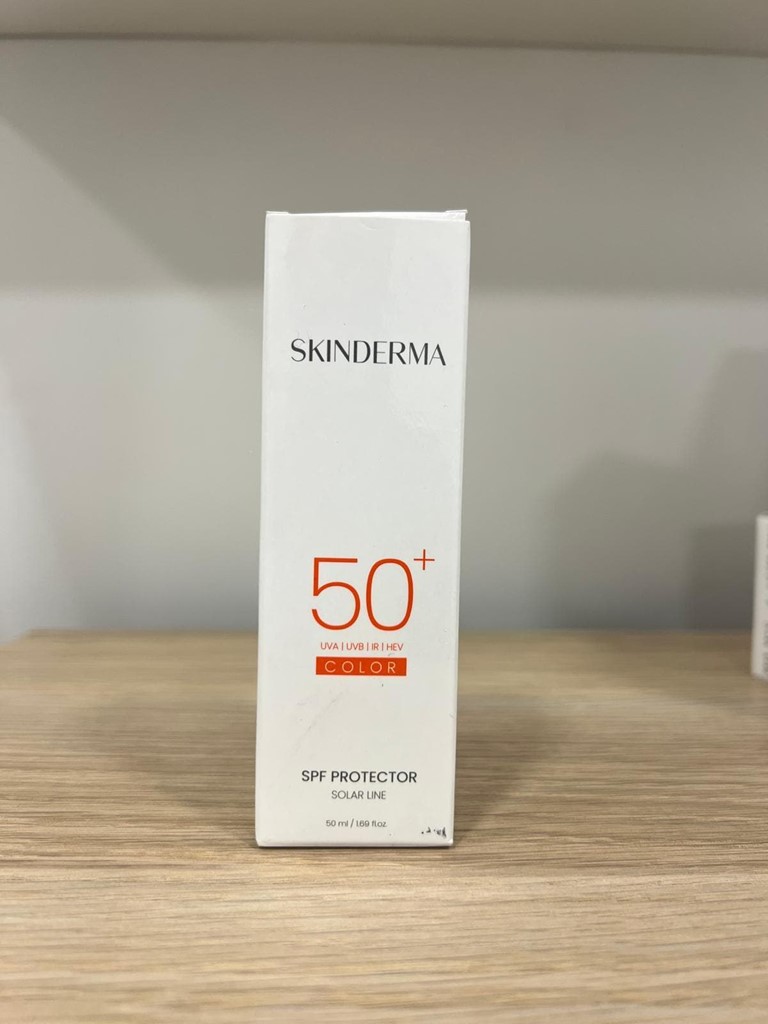 Foto 1 SPF PROTECTOR 50+ COLOR 